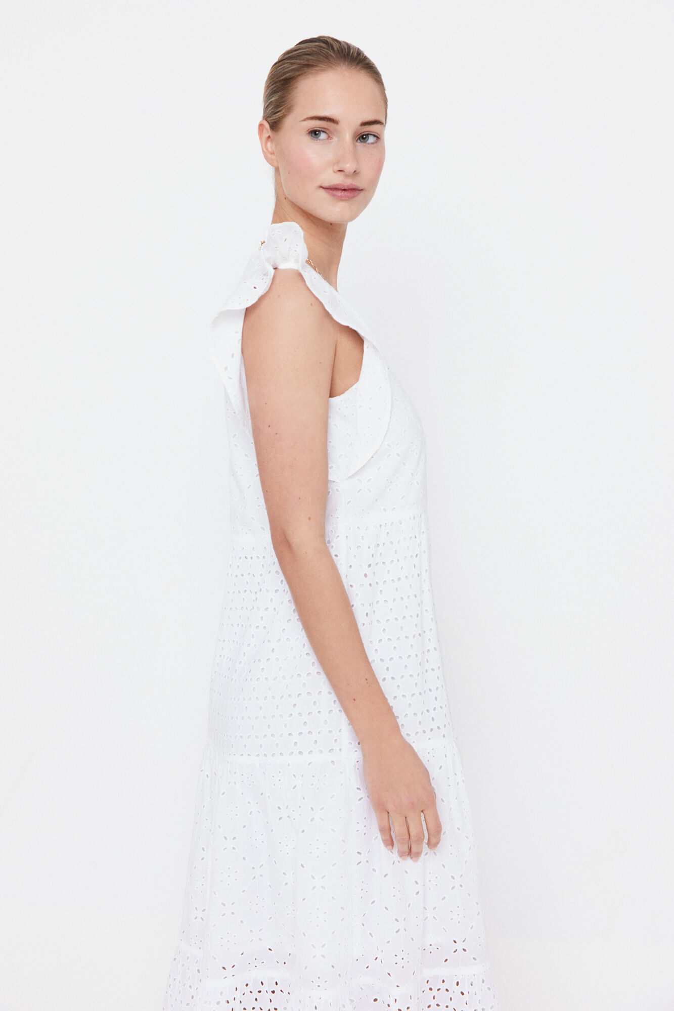 Vestido longo e evasê - Branco
