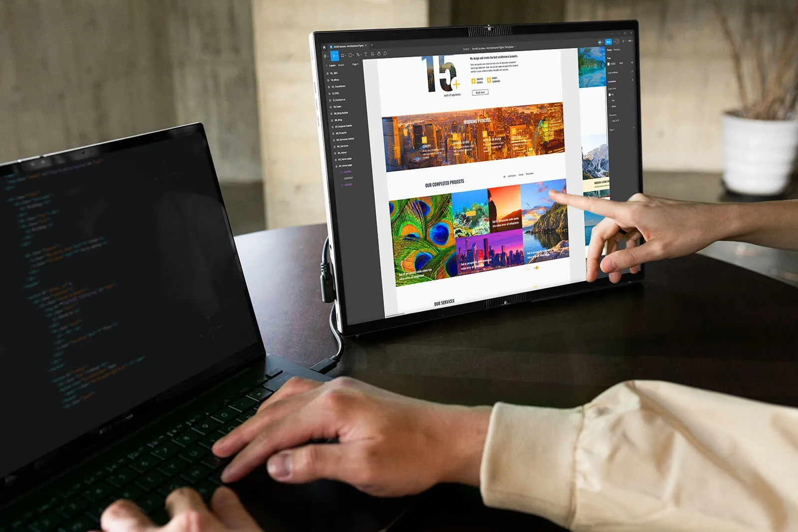 Asus ZenScreen Fold OLED MQ17QH Écrans de bureau et professionnels