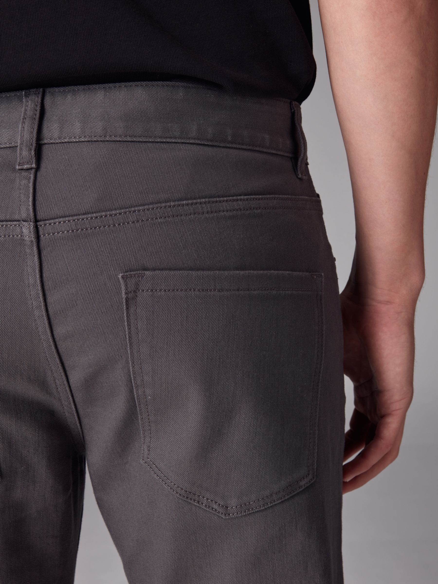 Antraciet - Rechte, klassieke jeans met stretch
