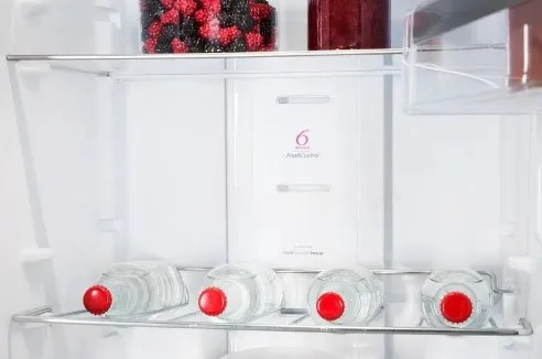 Whirlpool Fridge REFRIGERATOR SW8AM2YXR2