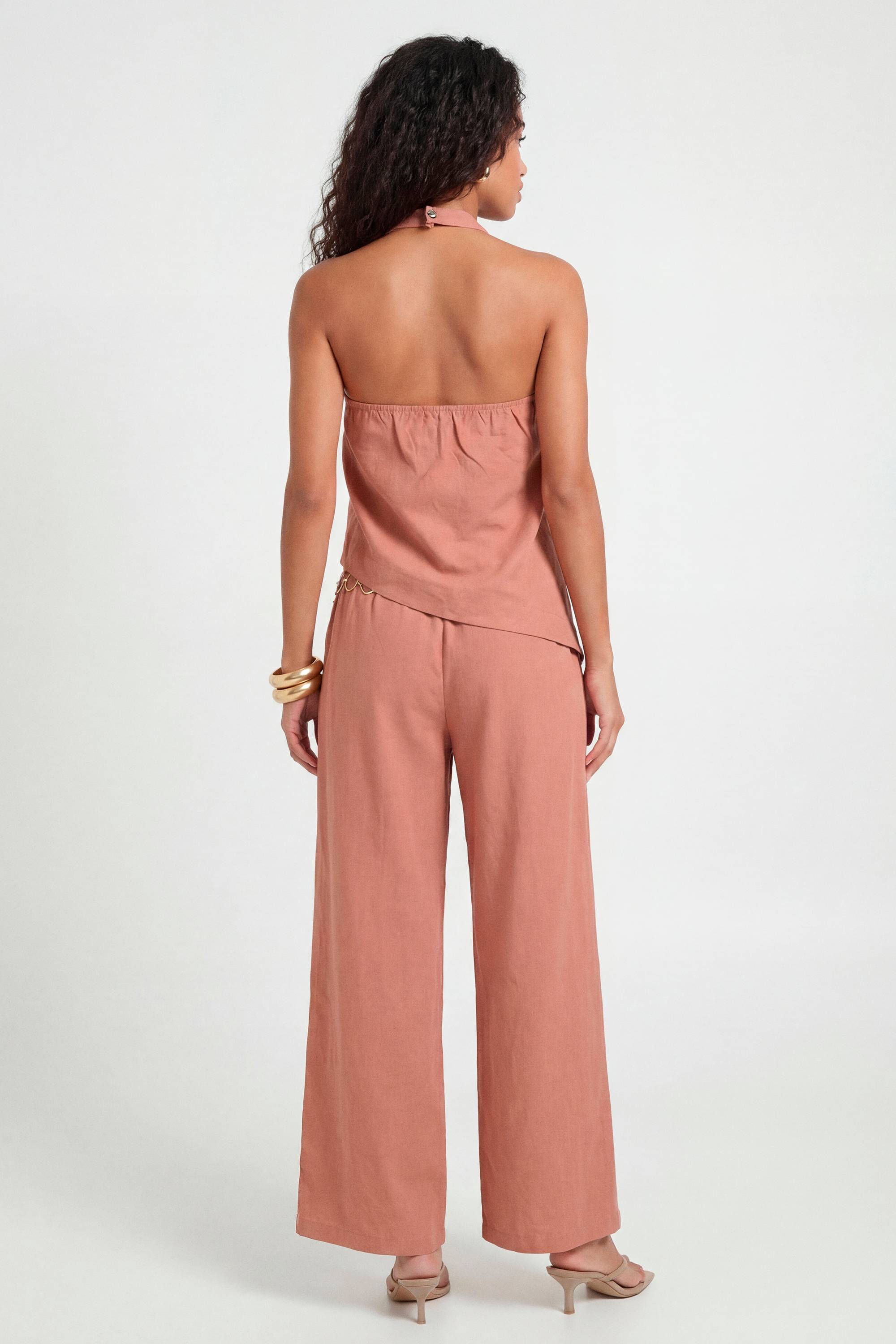 boohoo Top Asymétrique Ample À Col Licou