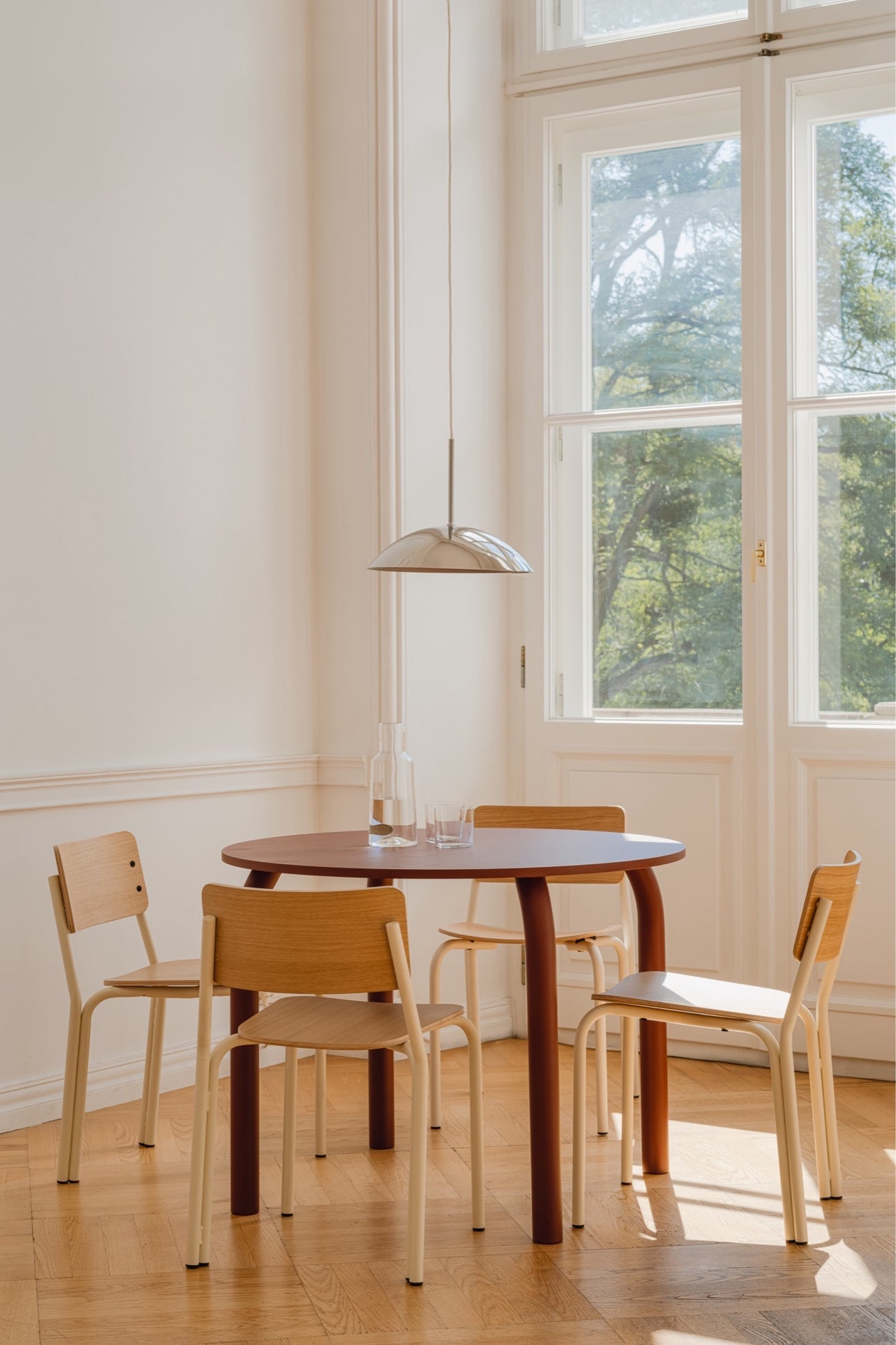 noo.ma MEKO Tafel - Auburn Red