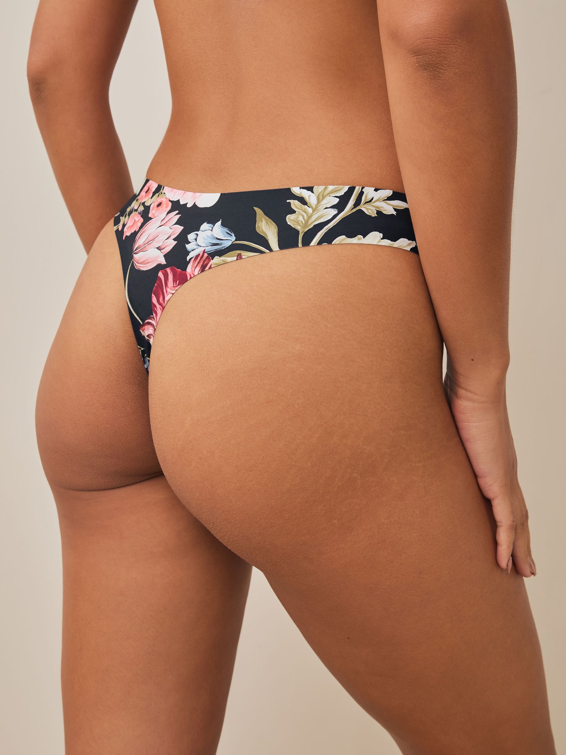 Zwart / Praline Huidskleur / Roze Bloemen - No VPL Light Flow Period Knickers 4 Pack