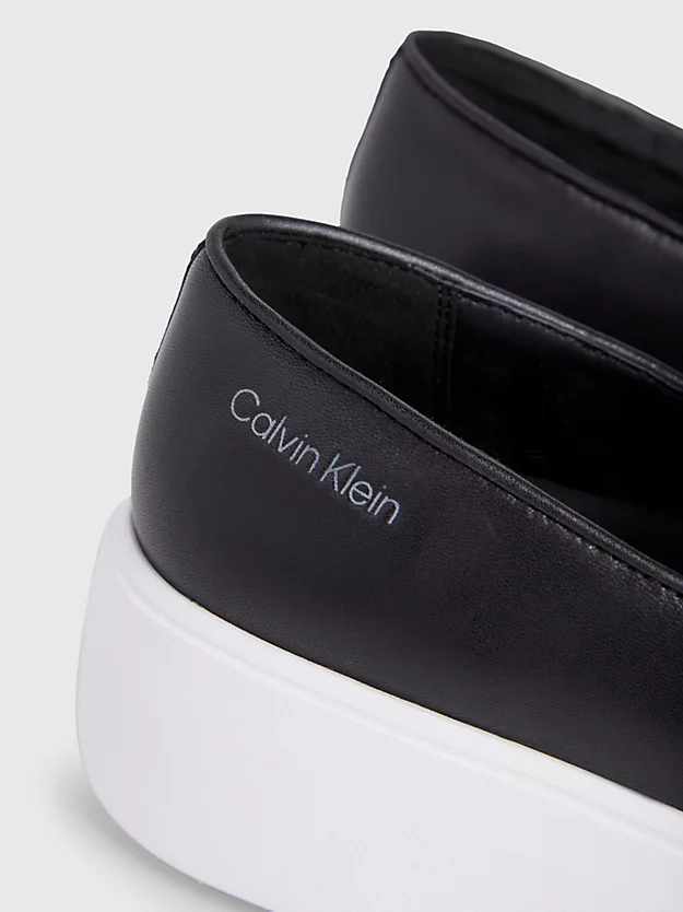 Sapatos plataforma de couro sem cadarço