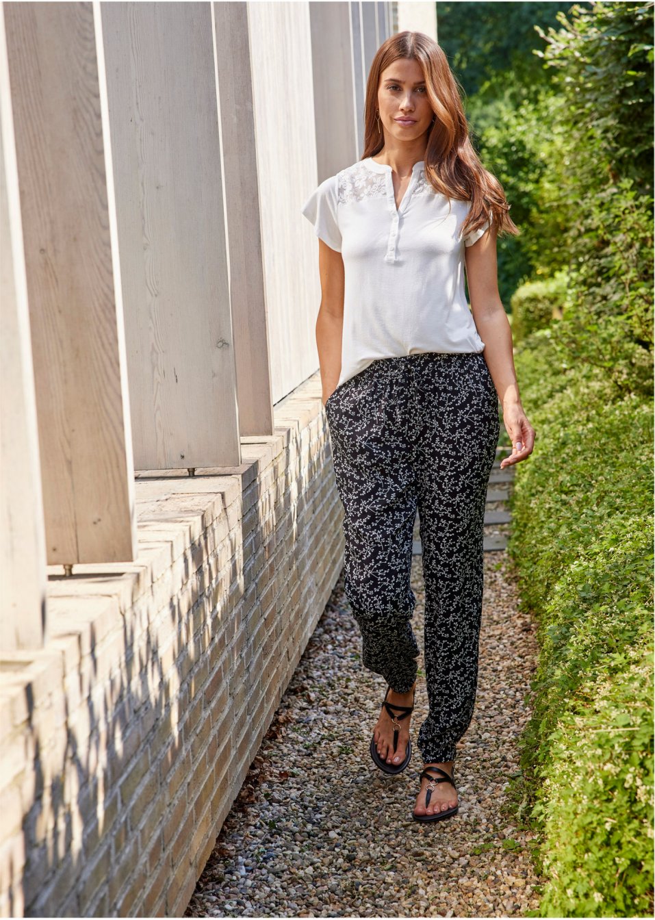 T-shirt col Henley avec dentelle en viscose