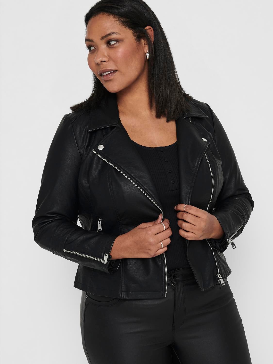 CAREMMY Bikerjacke in Lederoptik Black