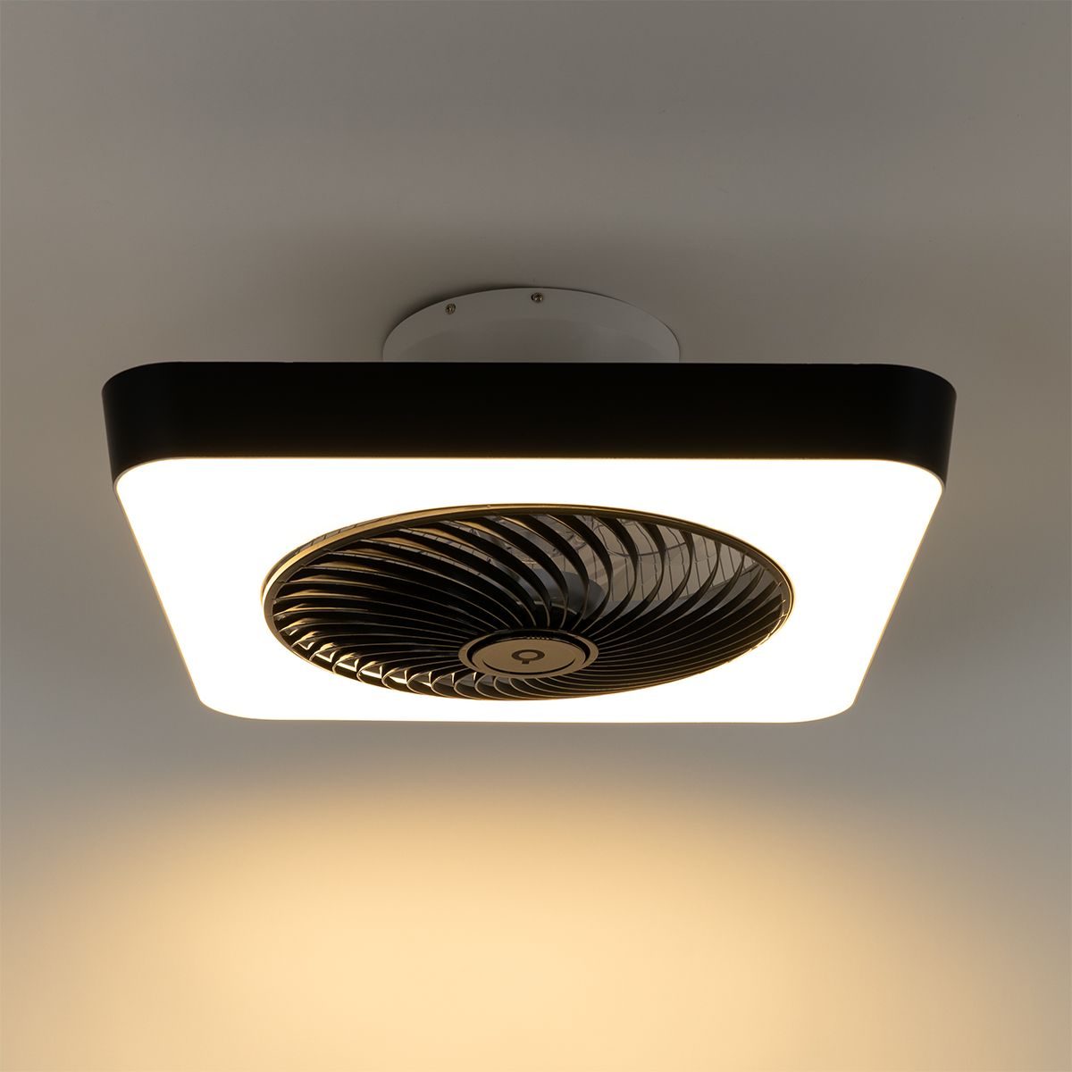 Smart plafondventilator vierkant zwart incl. LED dimbaar - Climo