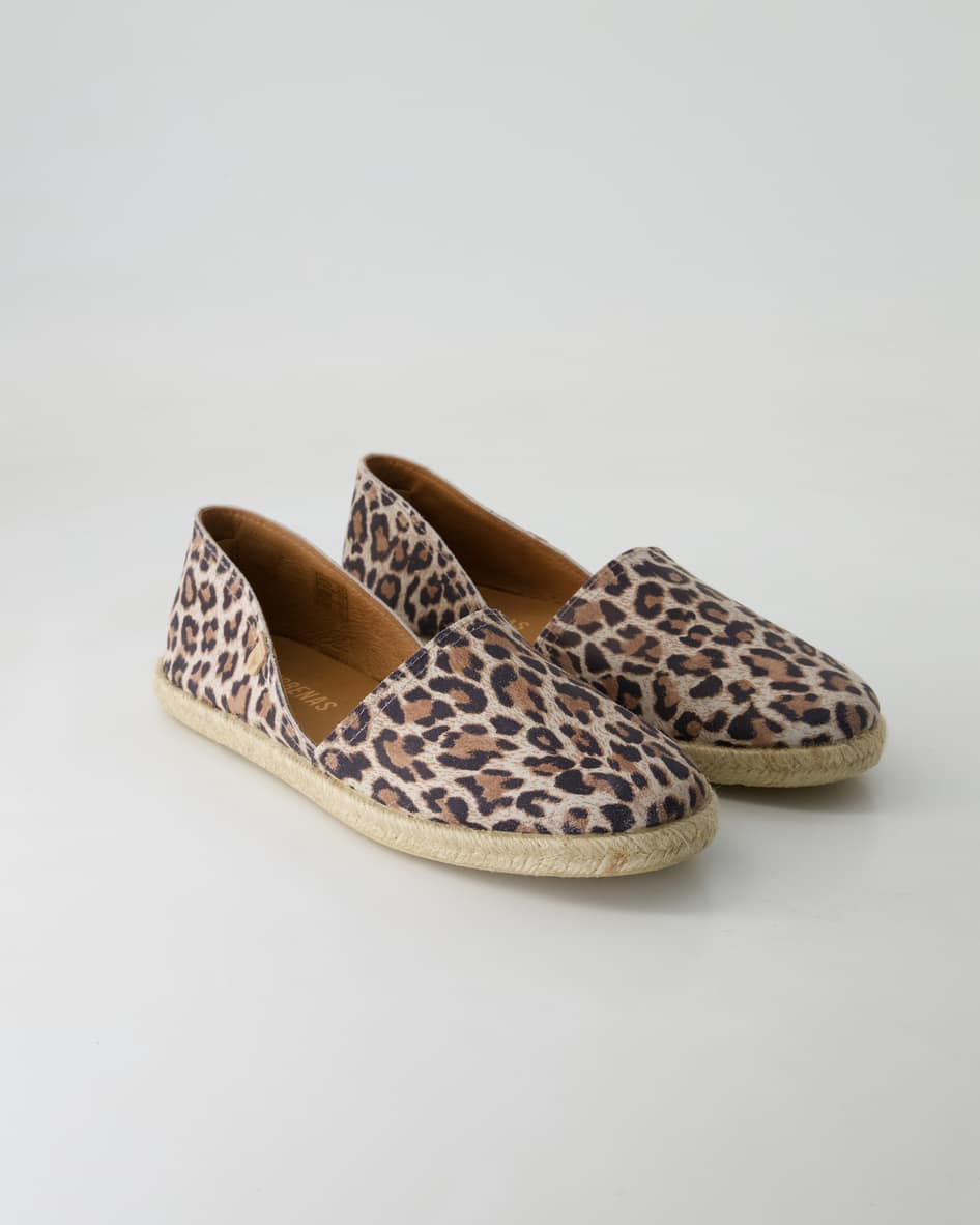 Verbenas Carmen Espadrilles in Beige