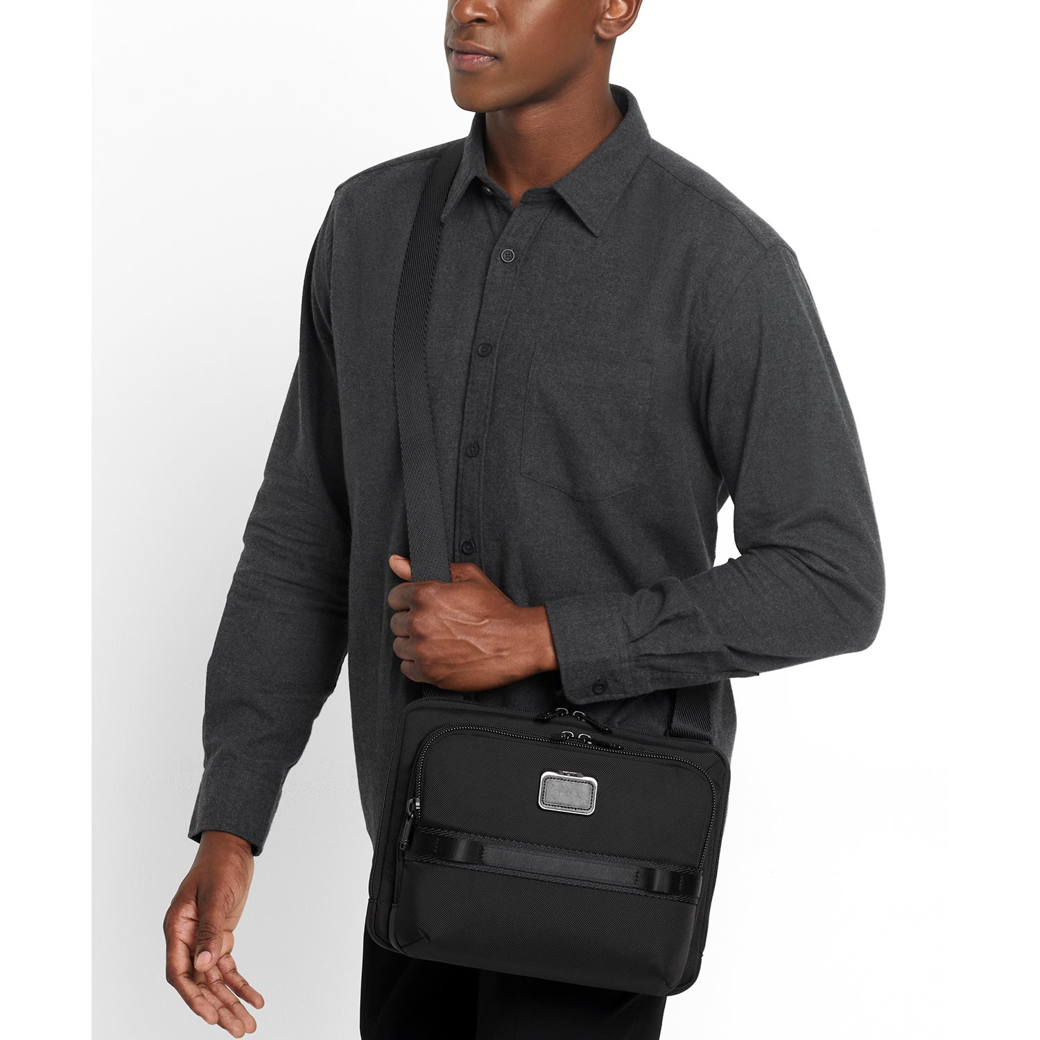 Tumi Alpha Bravo Service Crossbody black