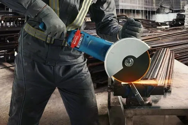 Bosch VINKELSLIBER GWS 24-230 JZ
