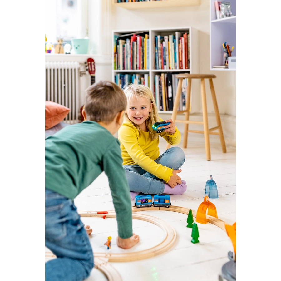 BRIO® WORLD Smart Tech Sound Action Tunnel Reisezug Set