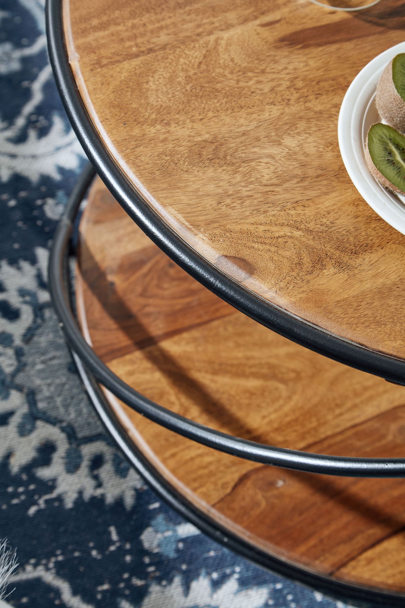 KADIMA DESIGN Couchtisch aus Sheesham Massivholz und Edelstahl, Schwarz/Braun, 2 Ablageflächen