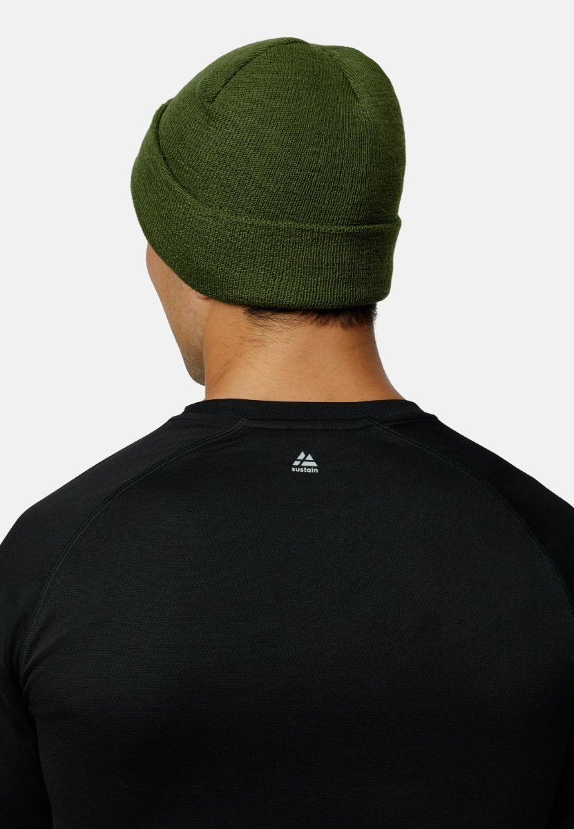 HUE MED FLEECE AF GENANVENDTE MATERIALER