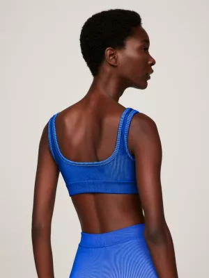 Top cropped esportivo sem costura e com modelagem justa