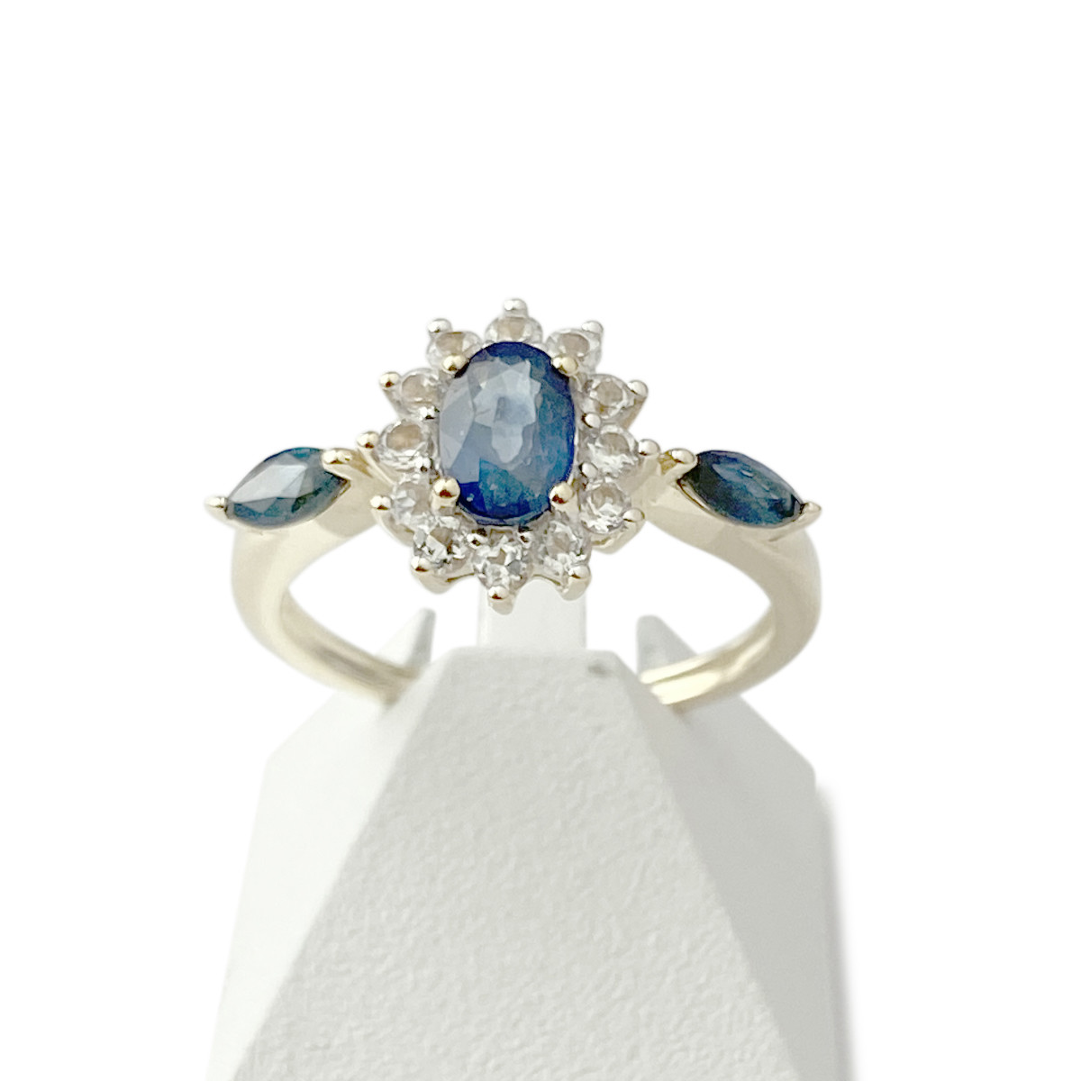 Bague d'occasion or 375 2 tons saphirs topazes blanches
