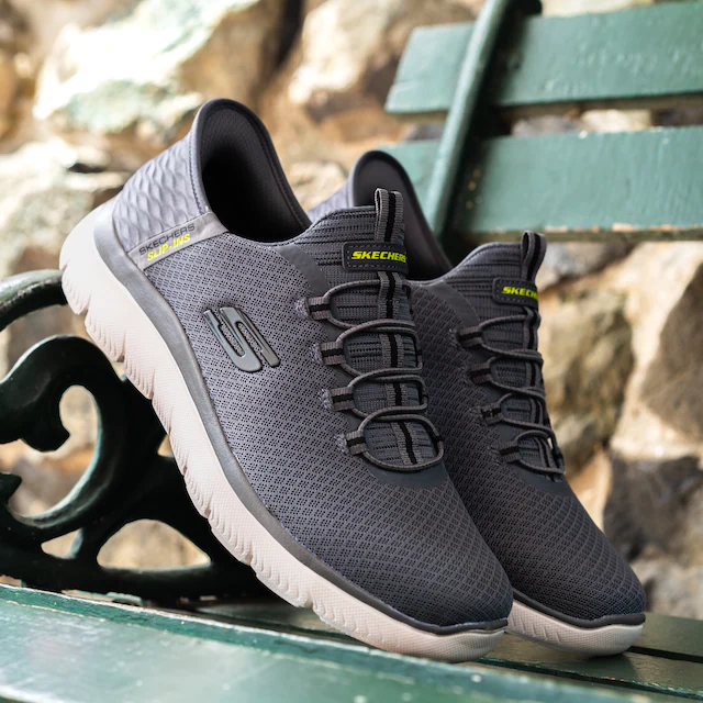 Skechers Slip-On Sneaker »SUMMITS-HIGH RANGE«  , Freizeitschuh mit Slip Ins-Fersenpart für einen leichten Einstieg