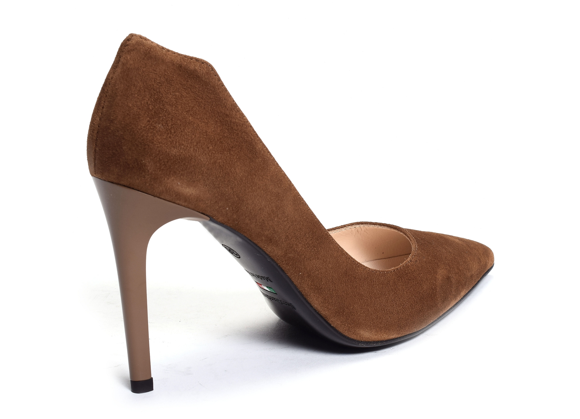 17240 camel