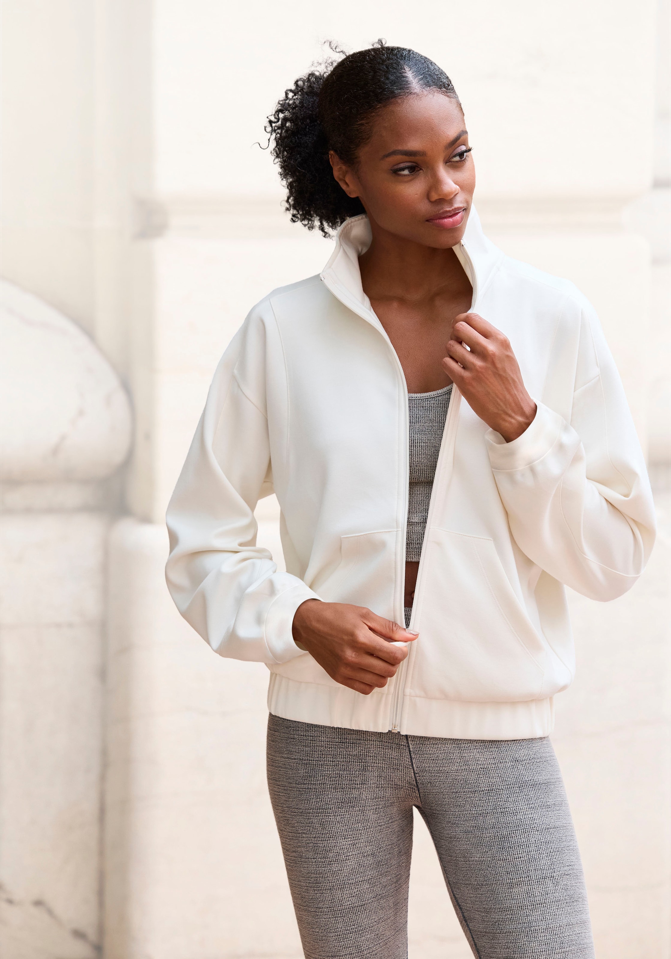 Copenhagen Studios Sweatjacke aus hochwertigem Material