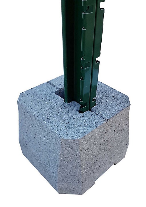 Plot béton pour poteaux de clôture grillagée