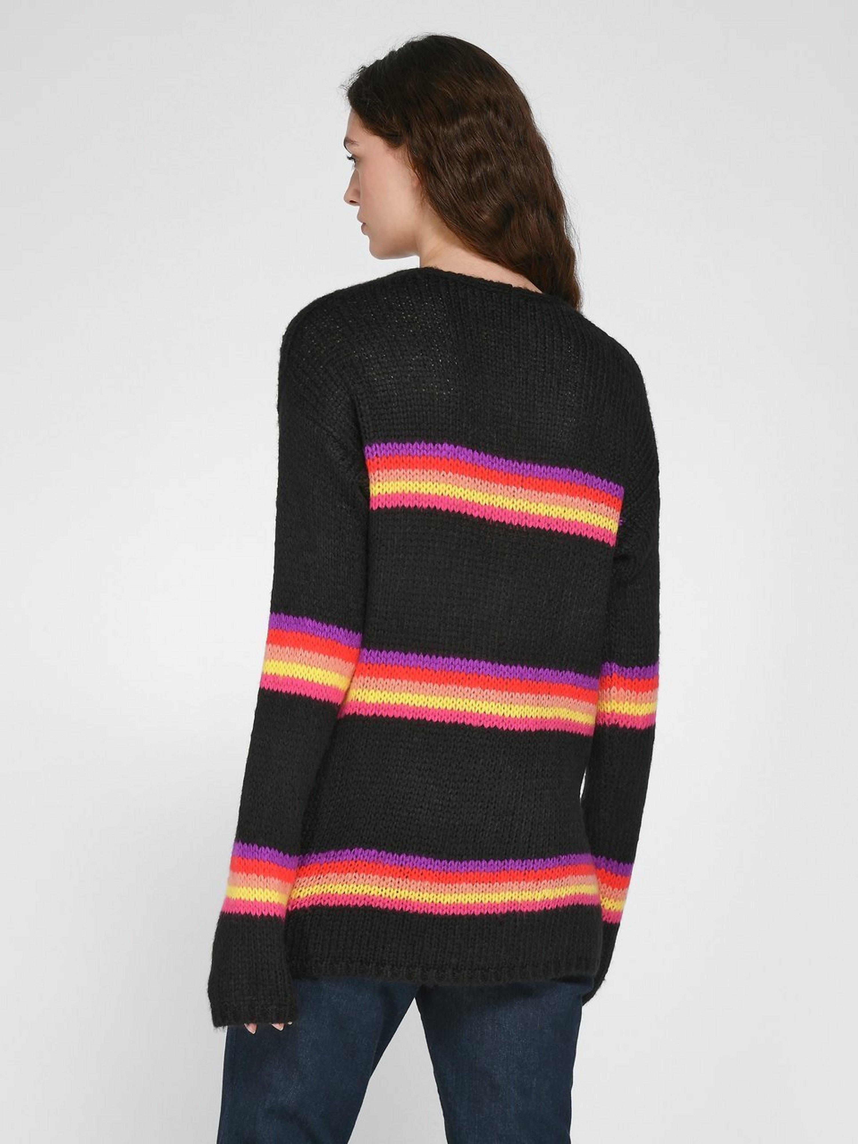 V-Pullover