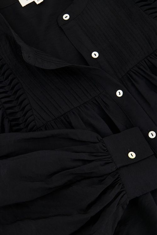 Zwarte blouse met pintuck & ballon mouwen