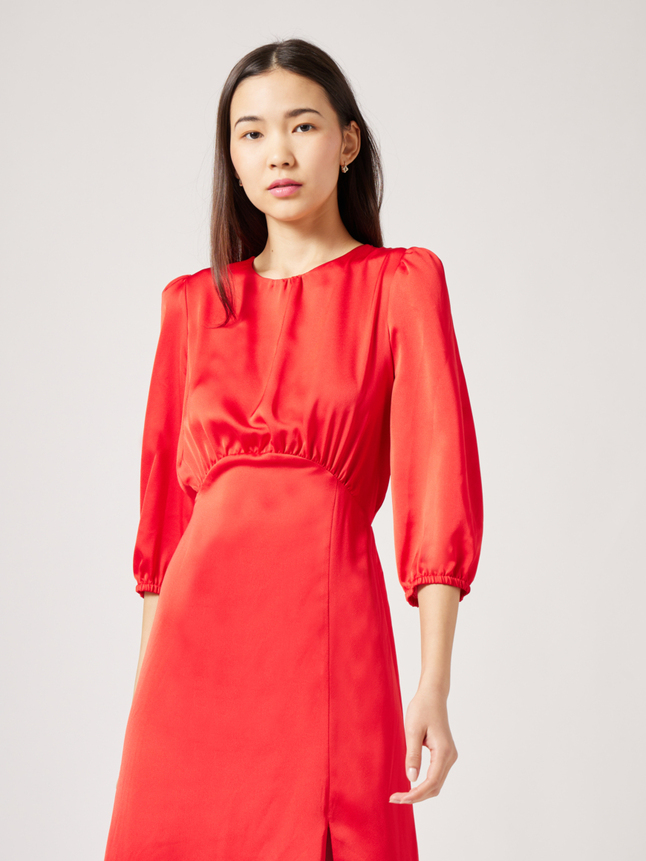 Robe midi satinée