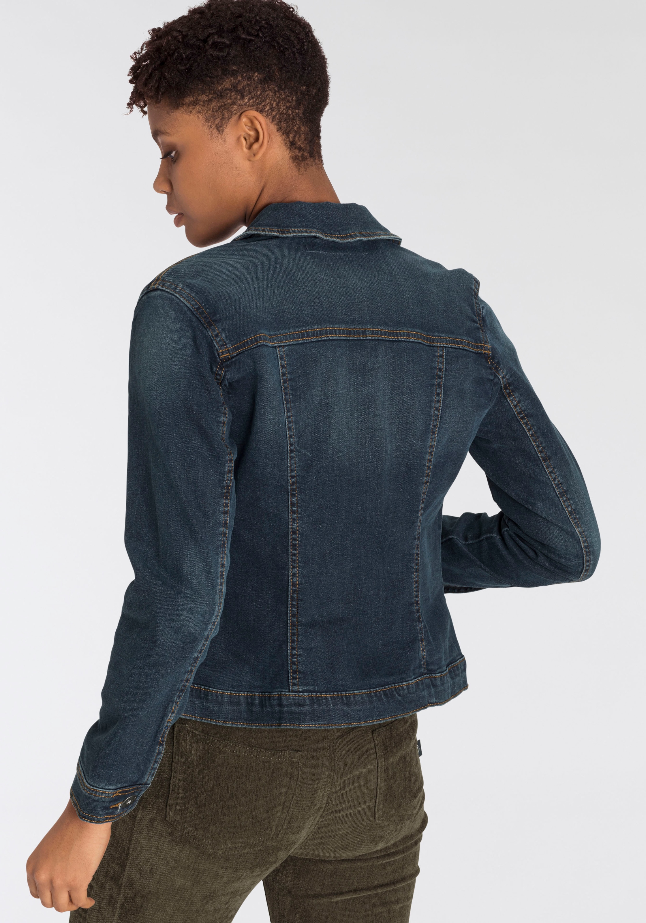Arizona Jeansjacke aus Baumwollmischung,  figurbetont,  in Stretch-Qualität
