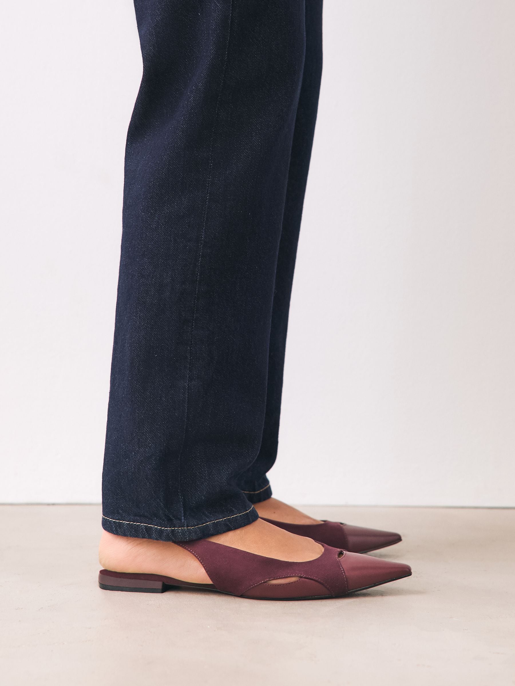 Bordeauxrood - Pointed Toe Slingback Shoes