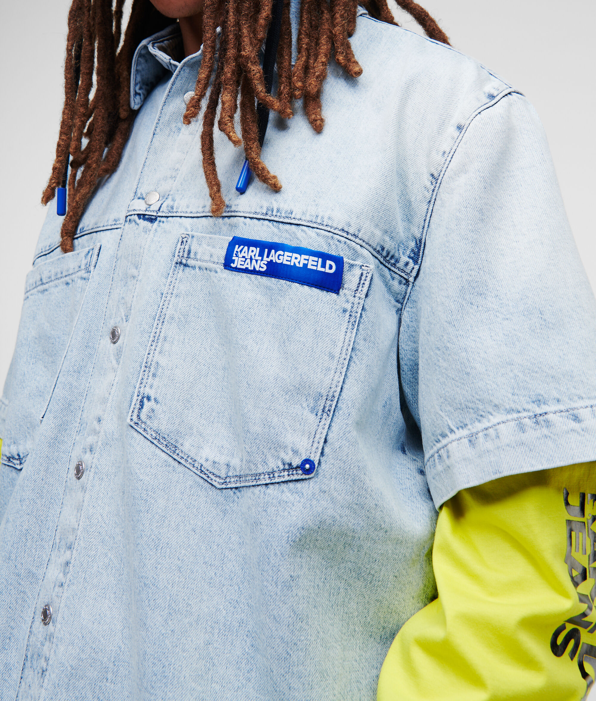 CHEMISE EN DENIM À MANCHES COURTES KLJ