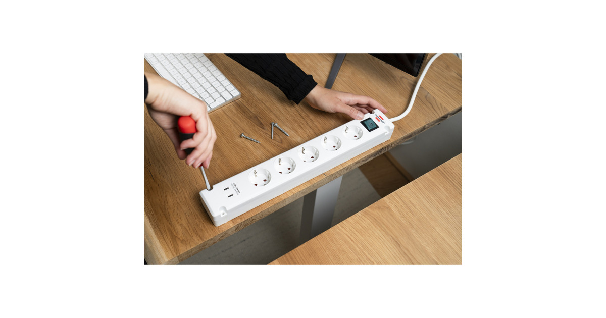 BrennenstuhlBremounta stekkerdoos 5-voudig met 2 USB C-laadcontactdozen stekkerdoos  (Wit, 2x USB C)