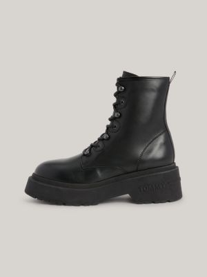 Botas robustas de couro com cadarço