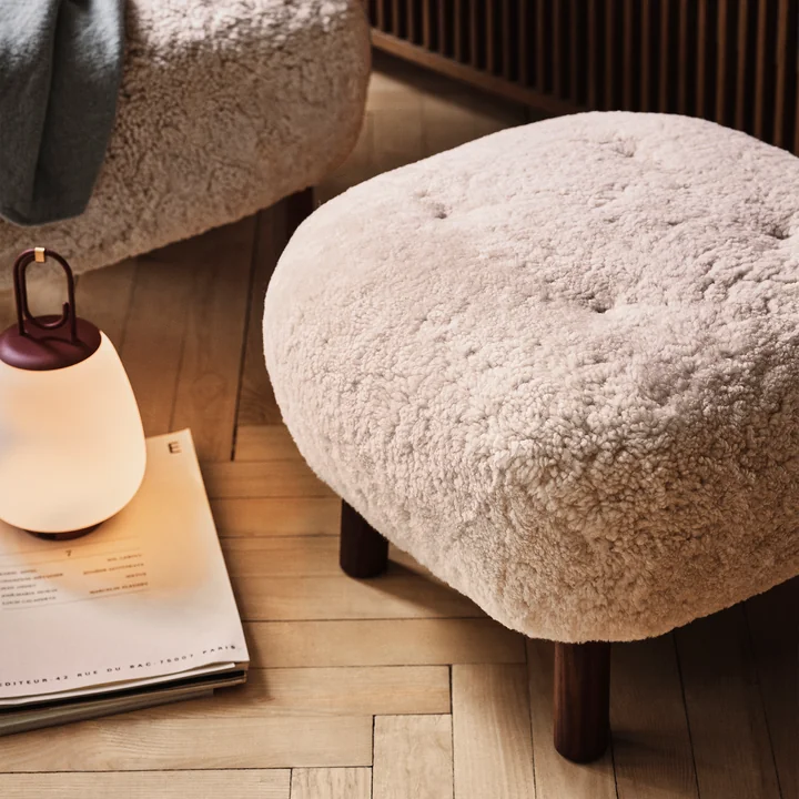 &Tradition - Little Petra VB1 Lounge Chair, Eiche geölt / Schaffell Moonlight