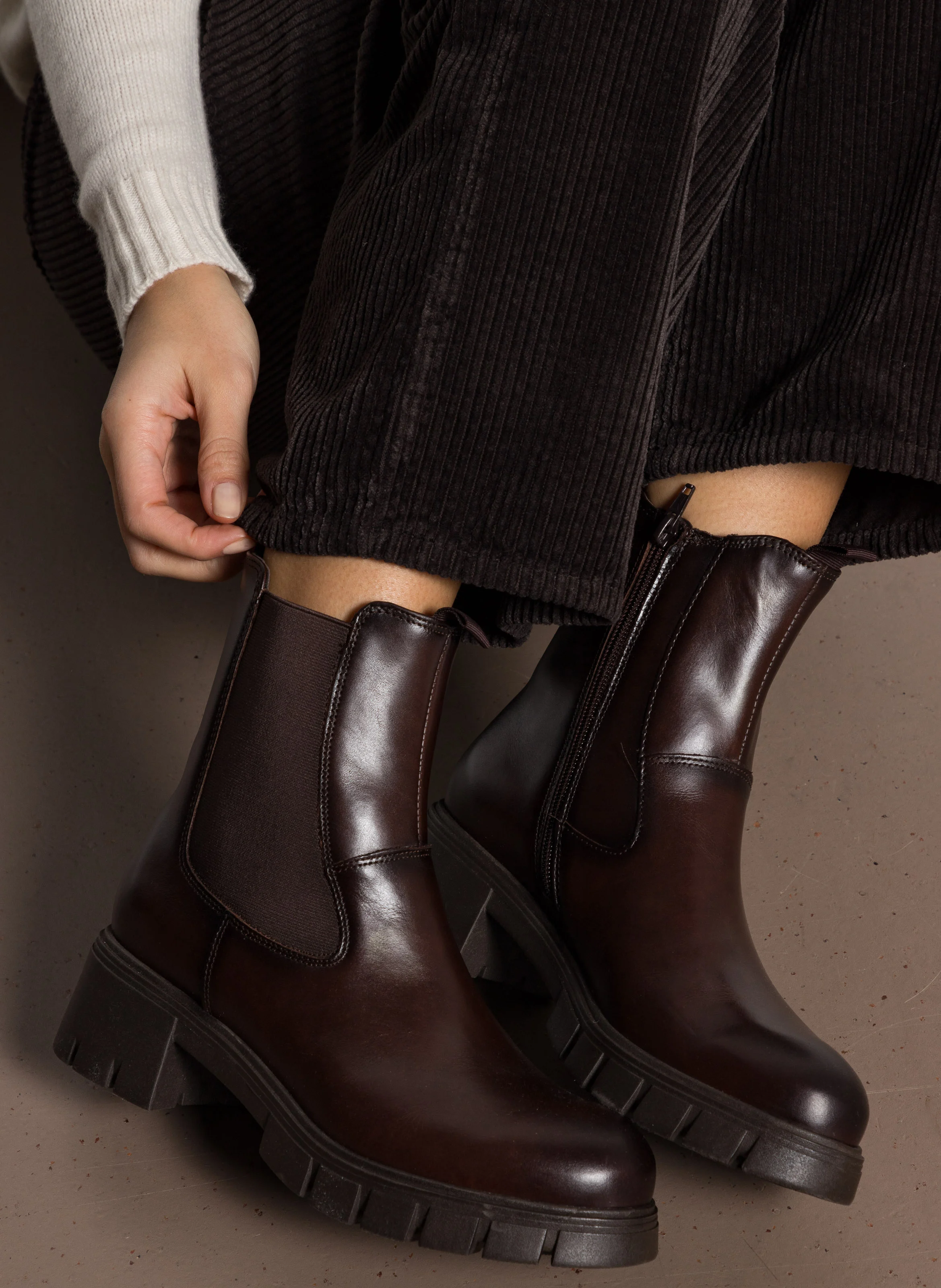 ARONA - Bottines Chelsea en cuir | Marron