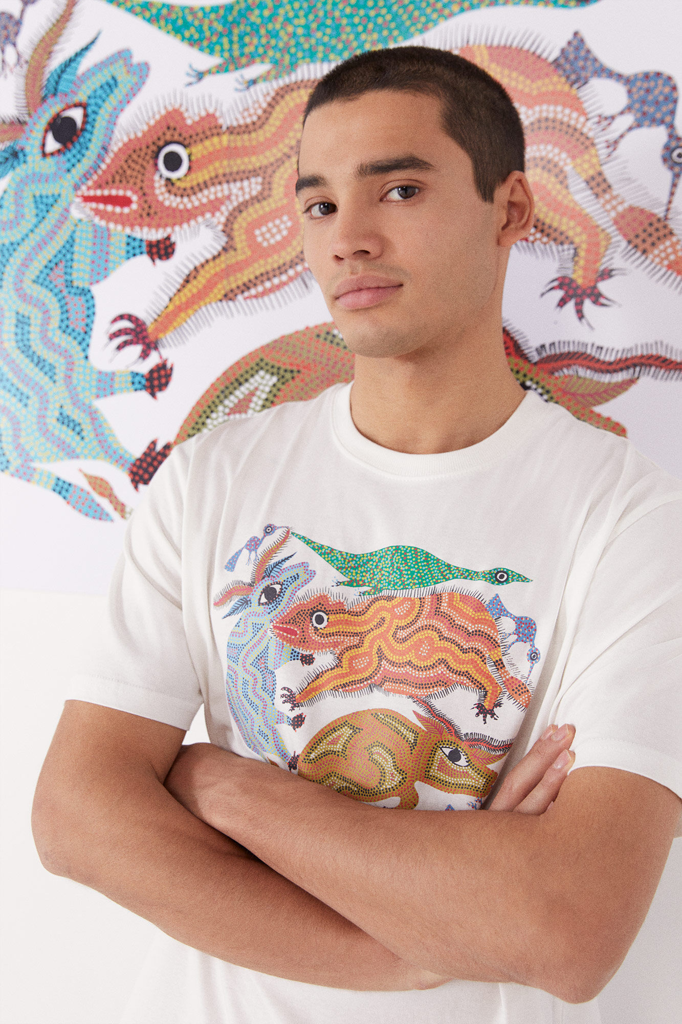 Camiseta Roots com estampa de animais - cor marfim