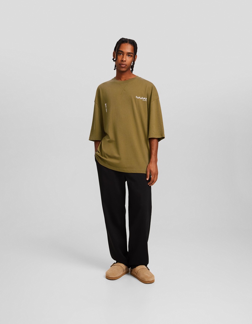 Camiseta bordada de manga curta oversized
