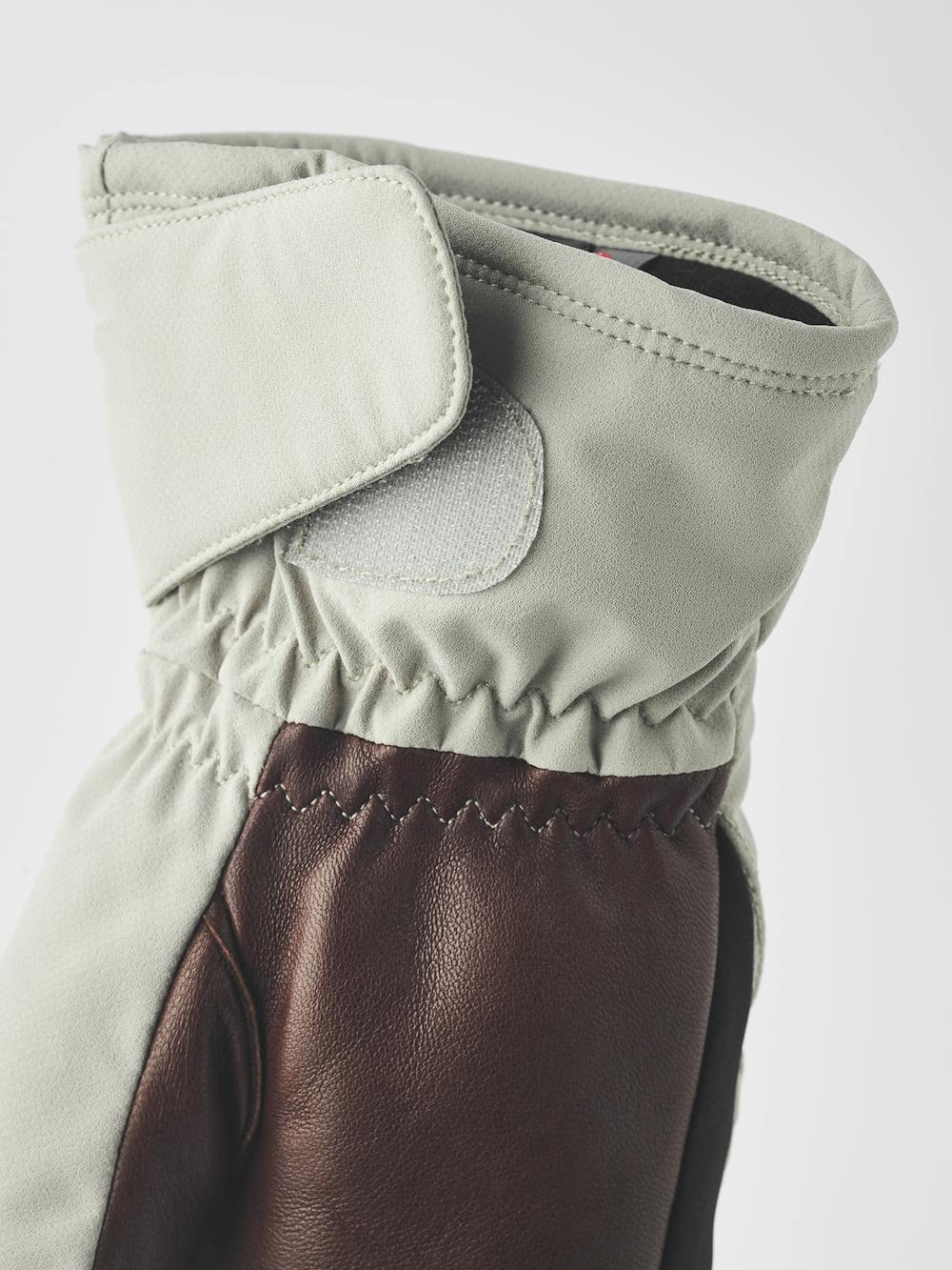 CZone Mellow Mitt Beige