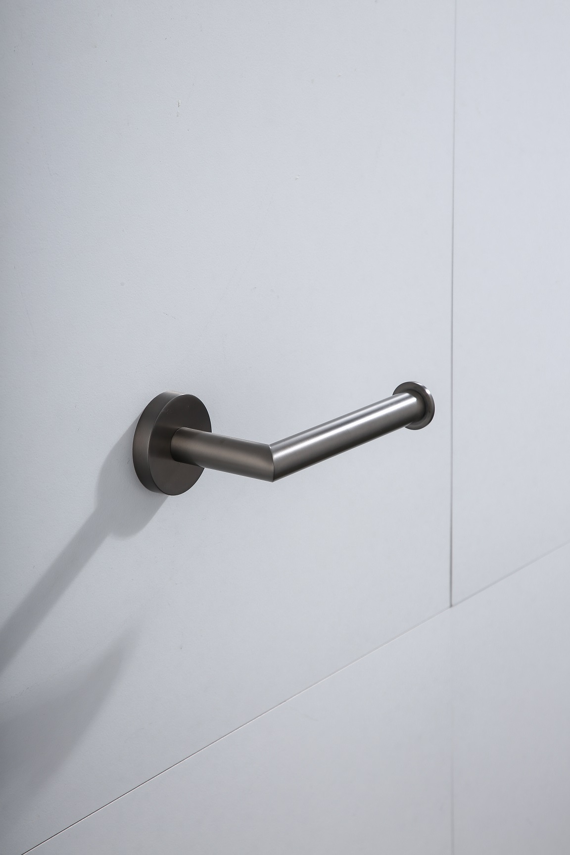 Saniclear Iron toiletrolhouder verouderd ijzer - gunmetal