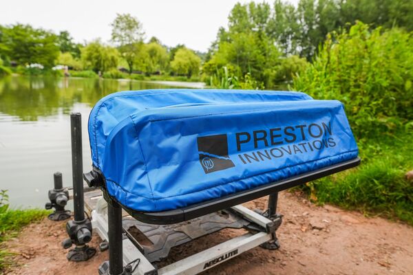 Plateau Latéral à Capot Slimline Ventalite Preston