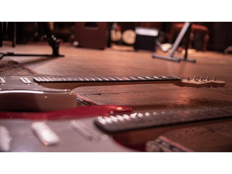 MAX E-Gitarre GigKit Rot E-Gitarre mit Zubehör