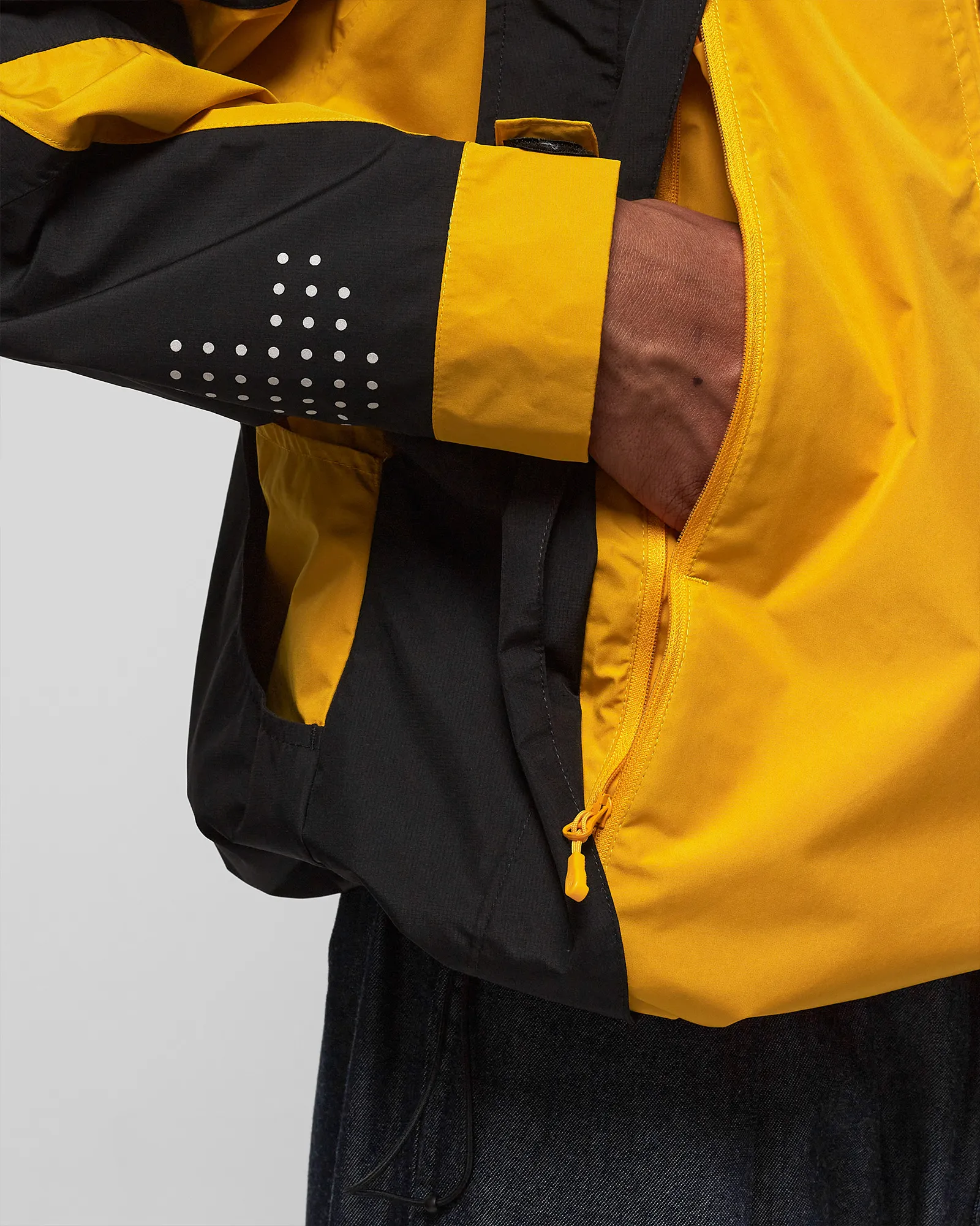 The North Face M GTX MULTI-POCKET JACKET - AP