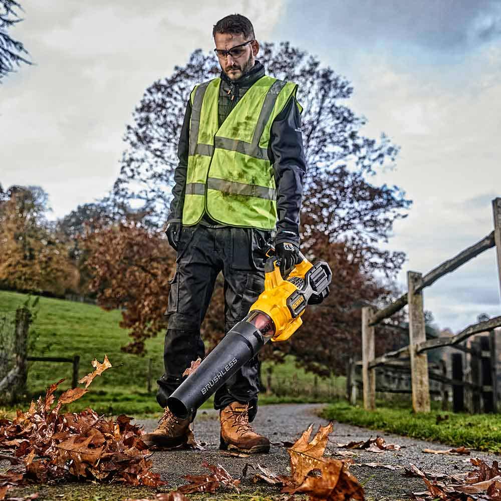 Soprador axial DEWALT 54V XR FLEXVOLT com 1 bateria de 9,0Ah (DCMBA572X1-XE)
