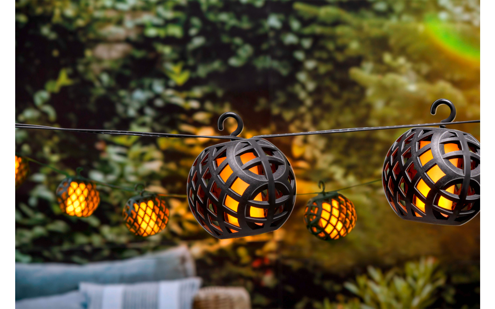 Grundig Lichterkette solarbetrieben 1,8 Meter mit 8 LED-Glühbirnen