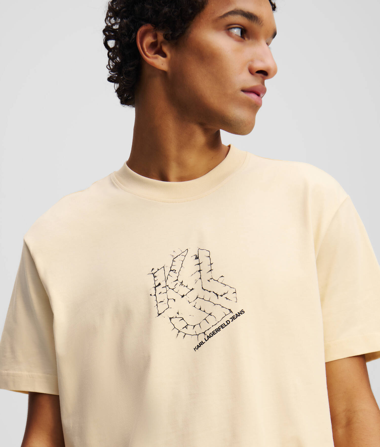 T-SHIRT À OURLET ARRONDI ET MONOGRAMME SHIBORI - Frêne de bois