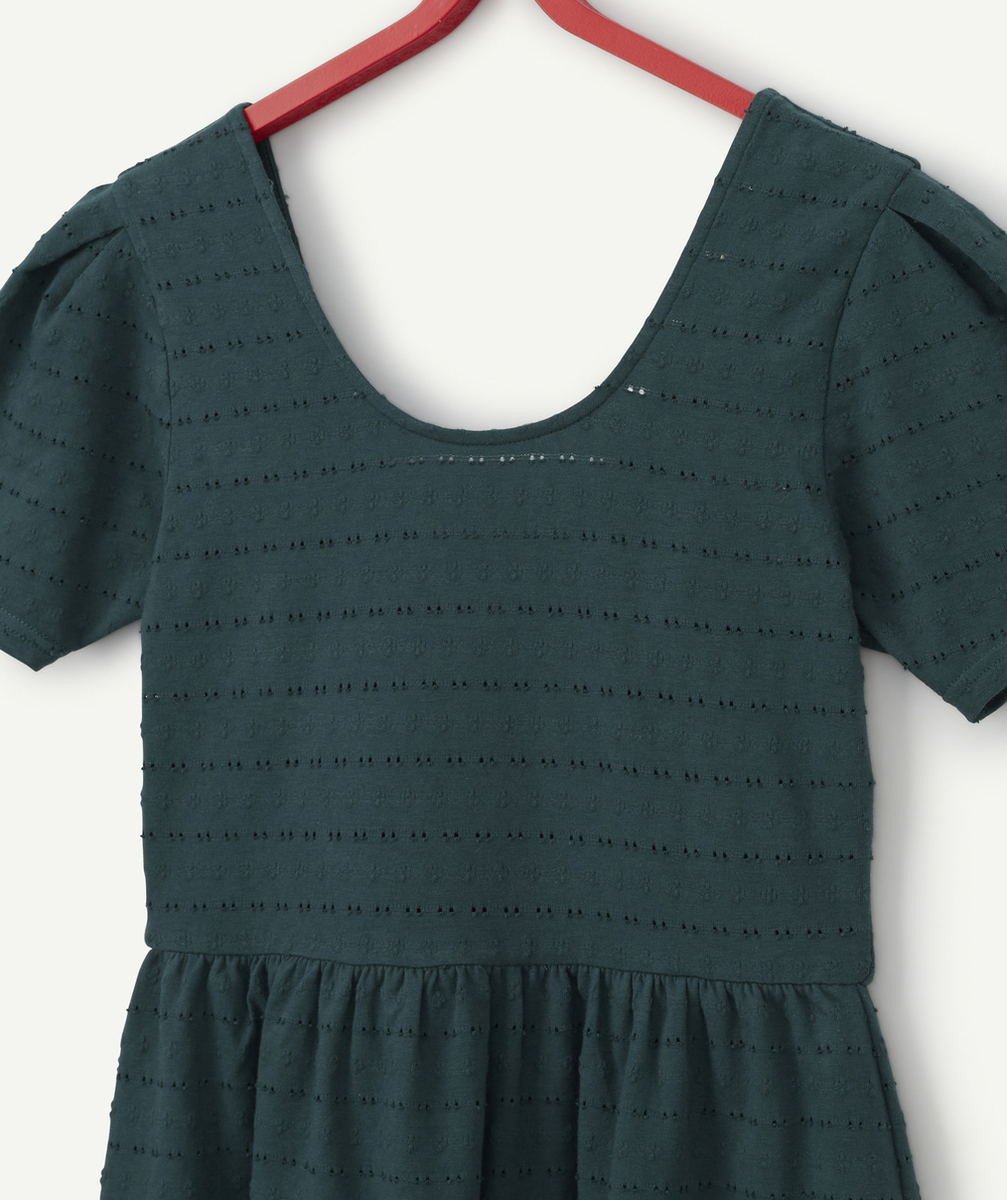 LA ROBE VERTE AJOURÉE