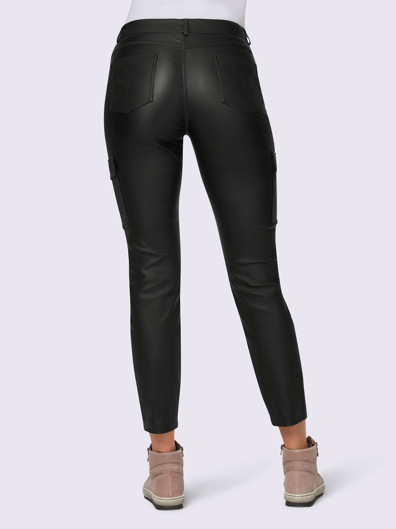 Pantalon cargo effet « push-up » pour un joli fessier