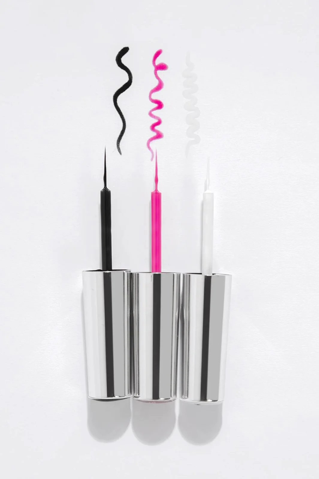 Le Mini Macaron Le Gel Liner milkshake