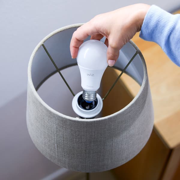 WiZ Startsett WCA 2x8,5W A60 E27 WiFi + Fjernkontroll