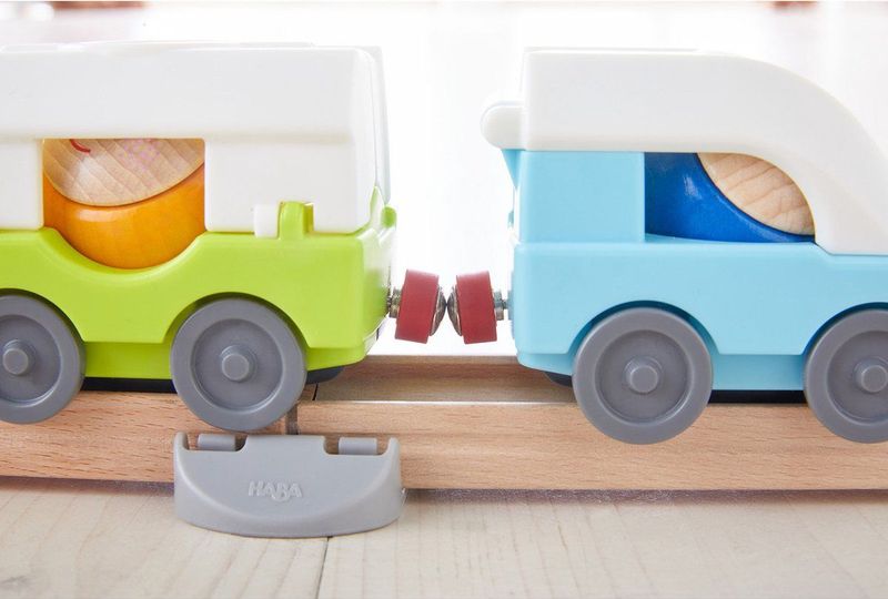 Kullerbü - Snelzug - Modeltreinen - 2 Triebwagen, 1 Wagen, 3 Kugel Passagiers