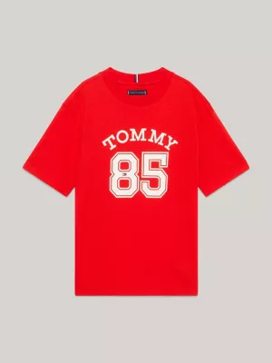 Camiseta de malha com o logotipo da universidade