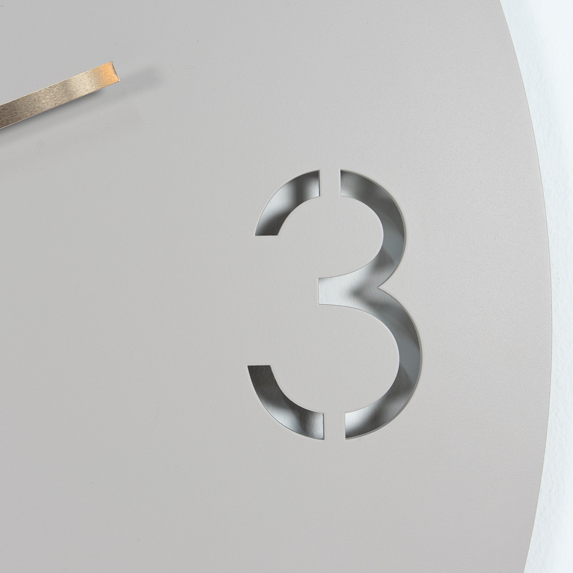 Spinder Design Time Wandklok Ã 60 cm - Silky Taupe